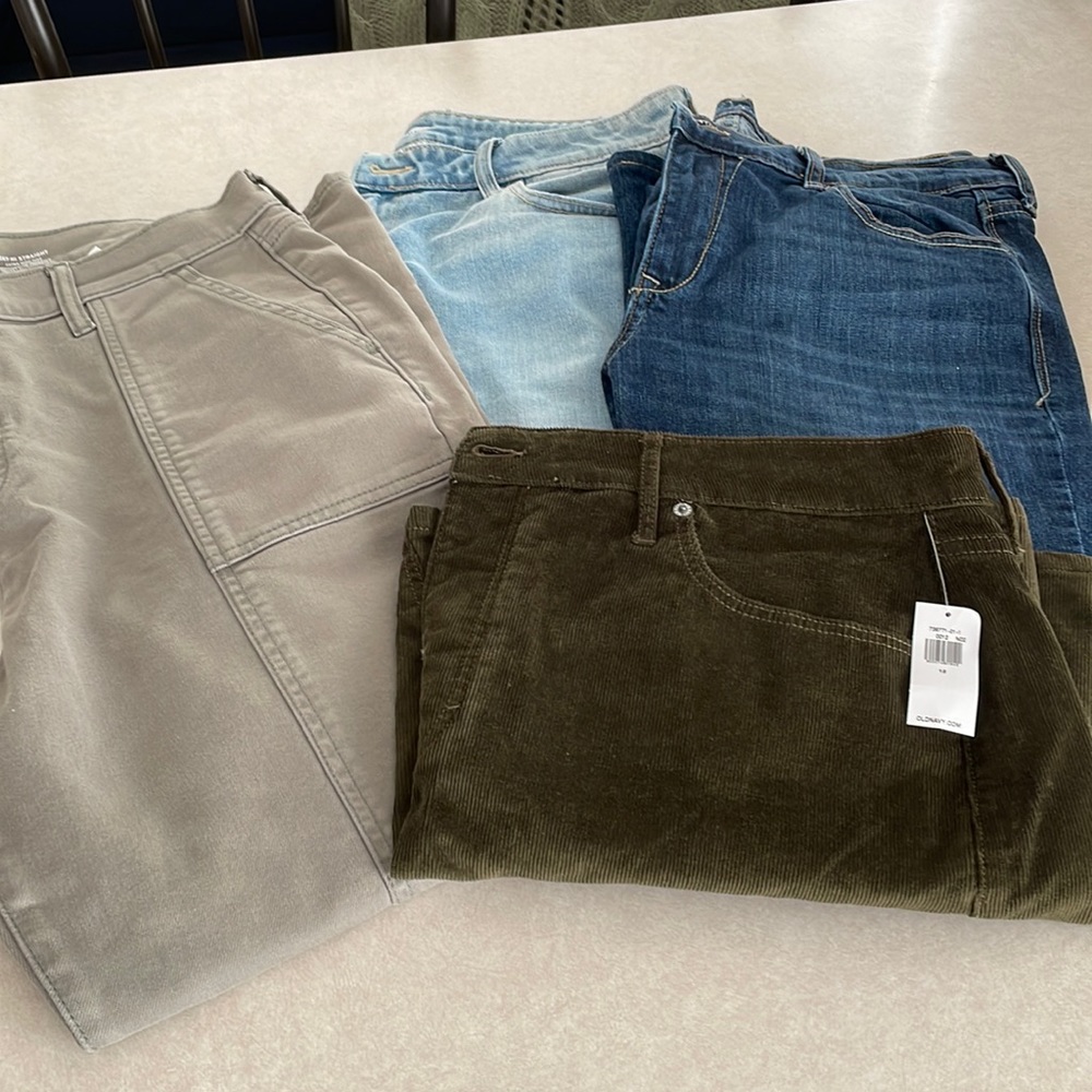 Size 12 Old Navy Pants/Skirt Bundle
